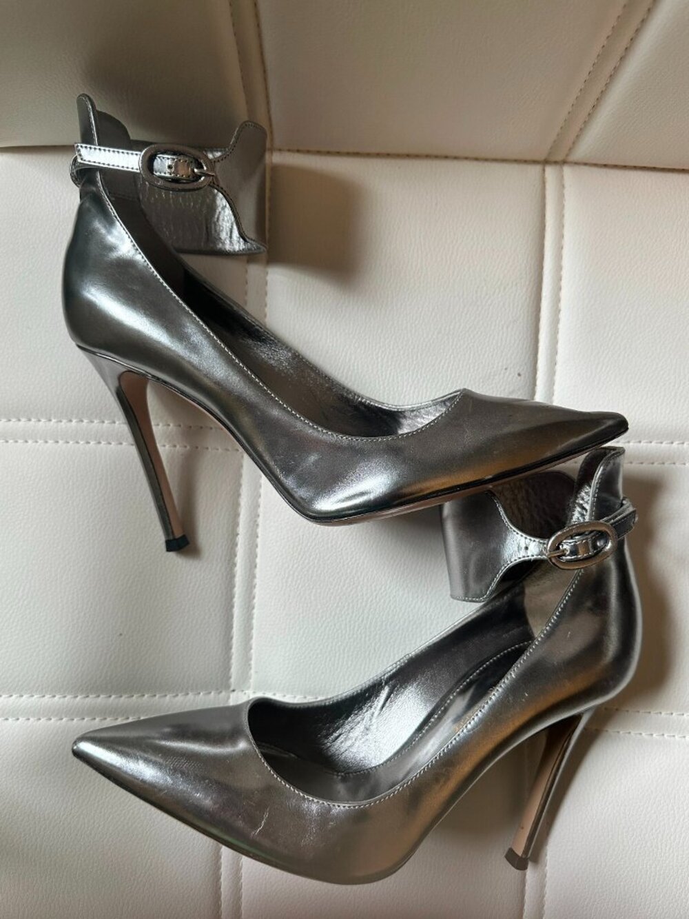 Gianvito Rossi Pump Women Metallic Silver Wrap-Around Ankle Strap
